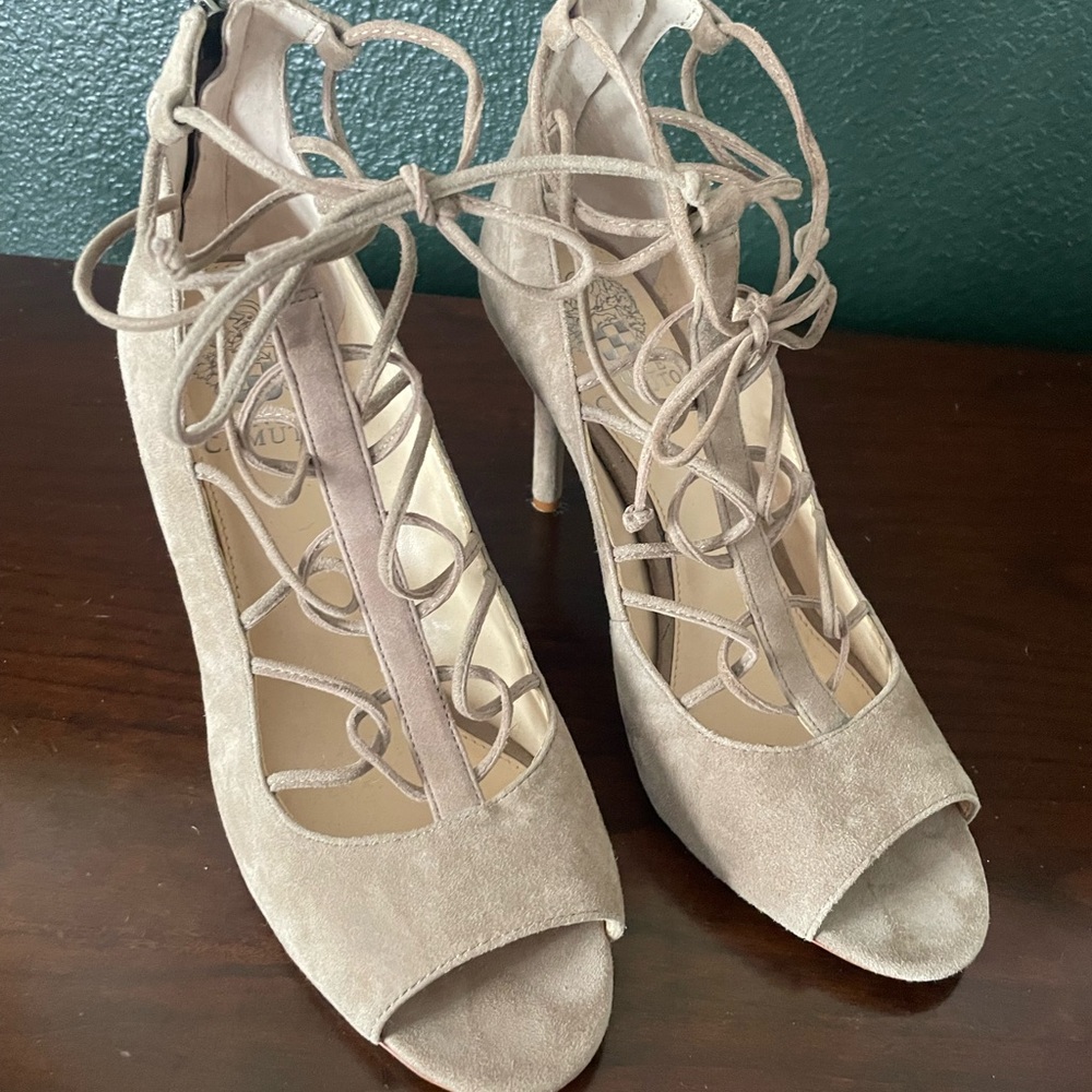 Elegant Lace-Up Peep Toe Heels